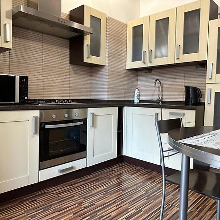 Апартаменты На Бассейной Kiev Exteriör bild